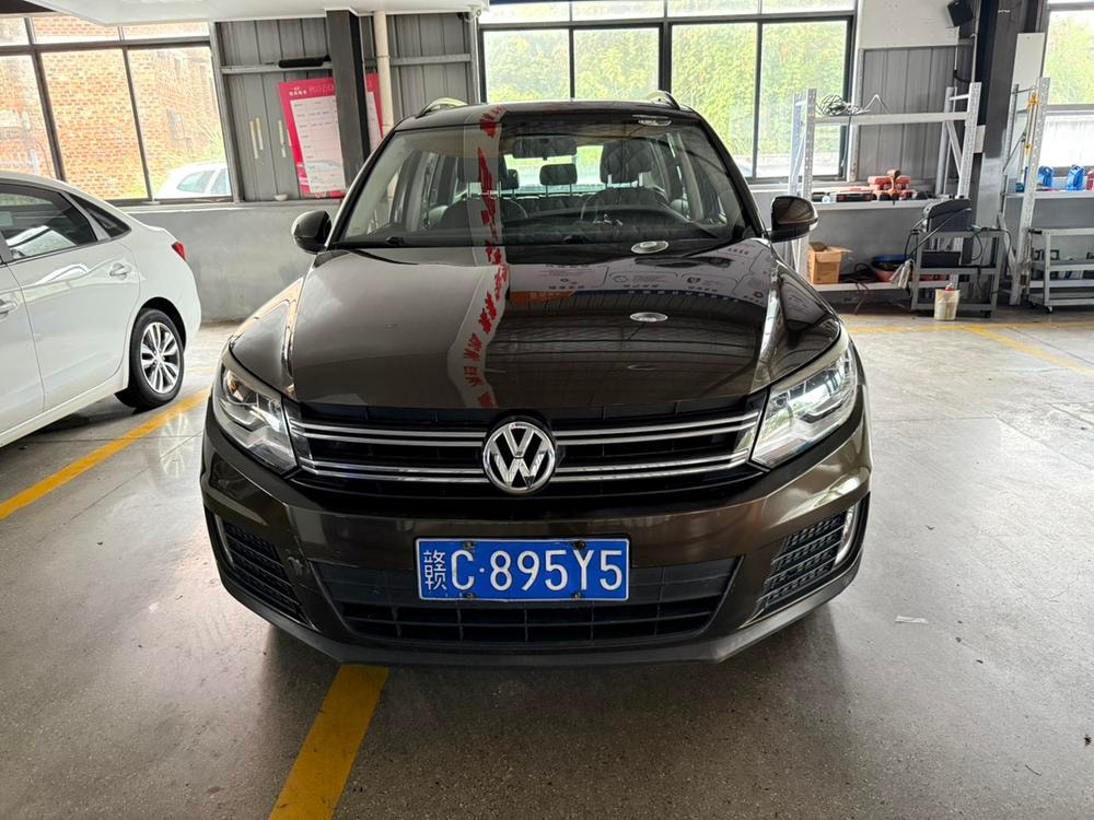Volkswagen Tiguan 2016 — фото автомобиля