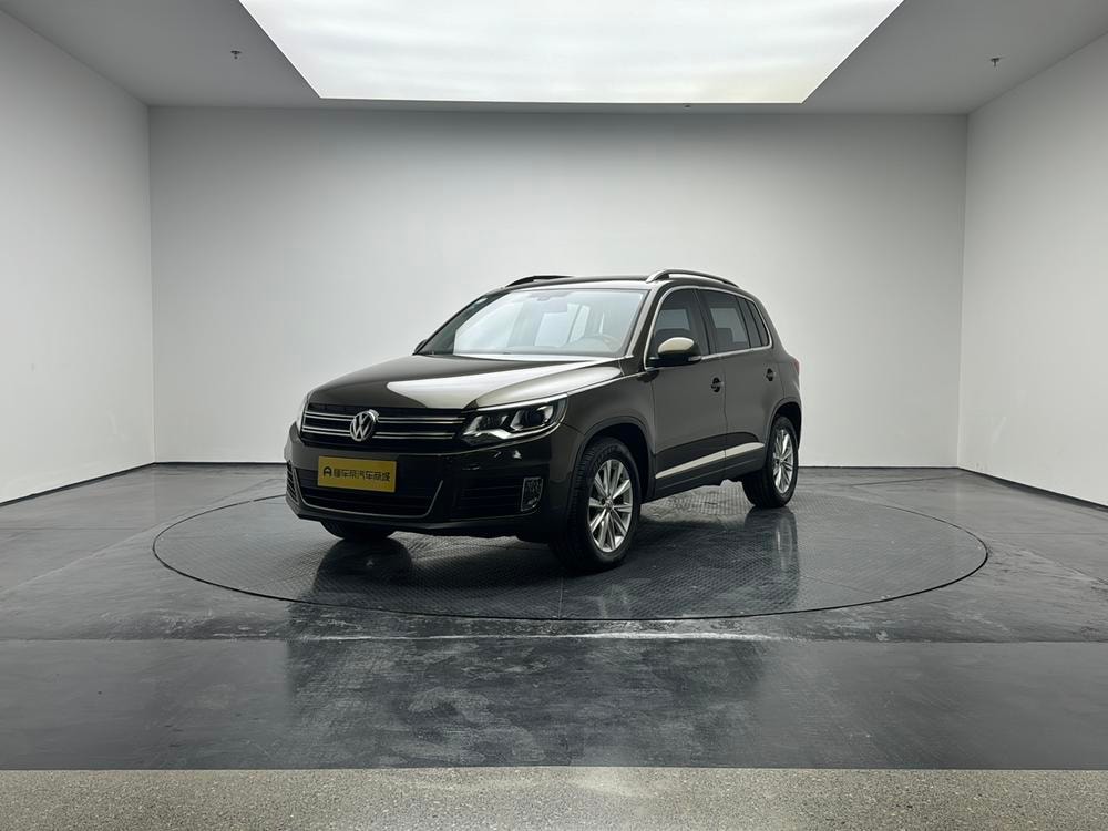 Volkswagen Tiguan 2016 — фото автомобиля 1
