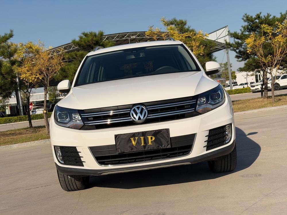 Volkswagen Tiguan 2016 — фото автомобиля