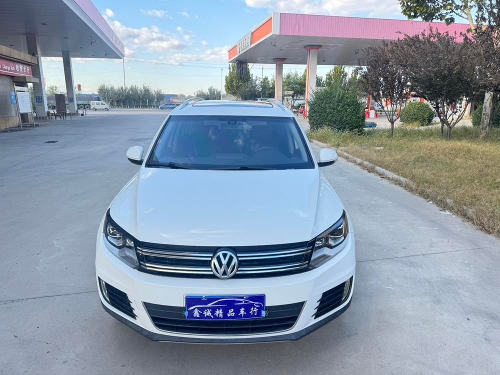 Volkswagen Tiguan 2015 — фото автомобиля