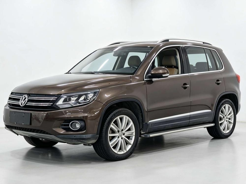 Volkswagen Tiguan 2015 — фото автомобиля