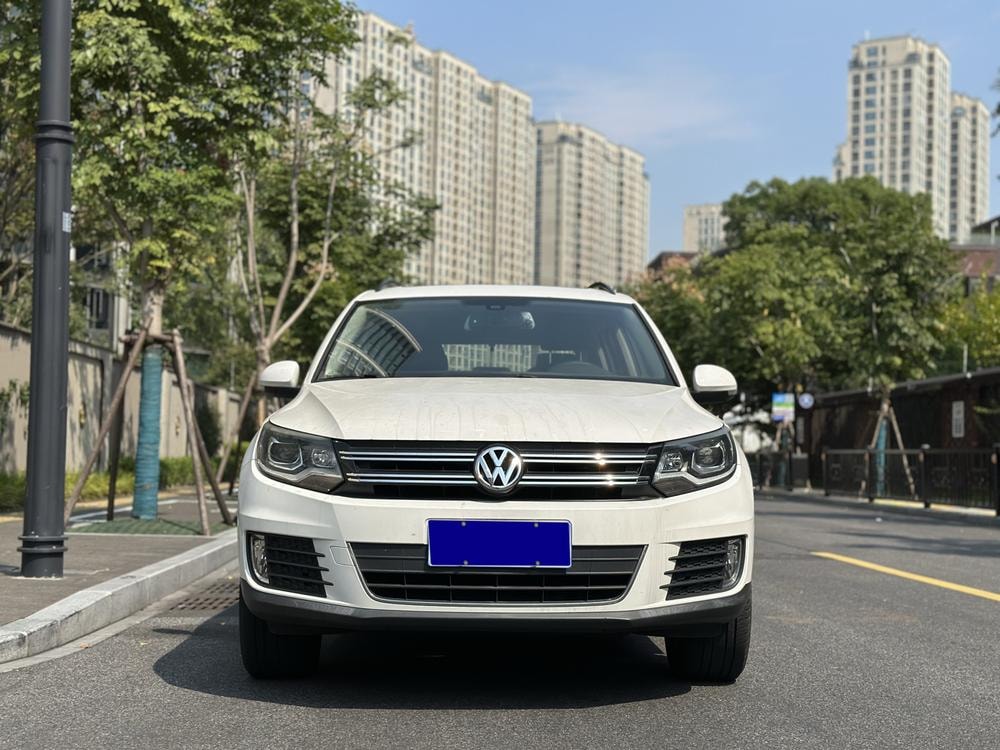 Volkswagen Tiguan 2017 — фото автомобиля