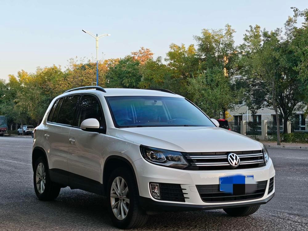 Volkswagen Tiguan 2016 — фото автомобиля