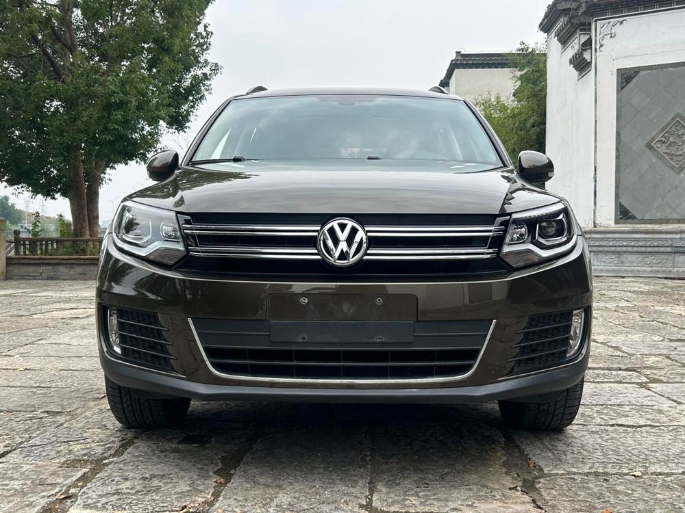 Volkswagen Tiguan 2016 — фото автомобиля