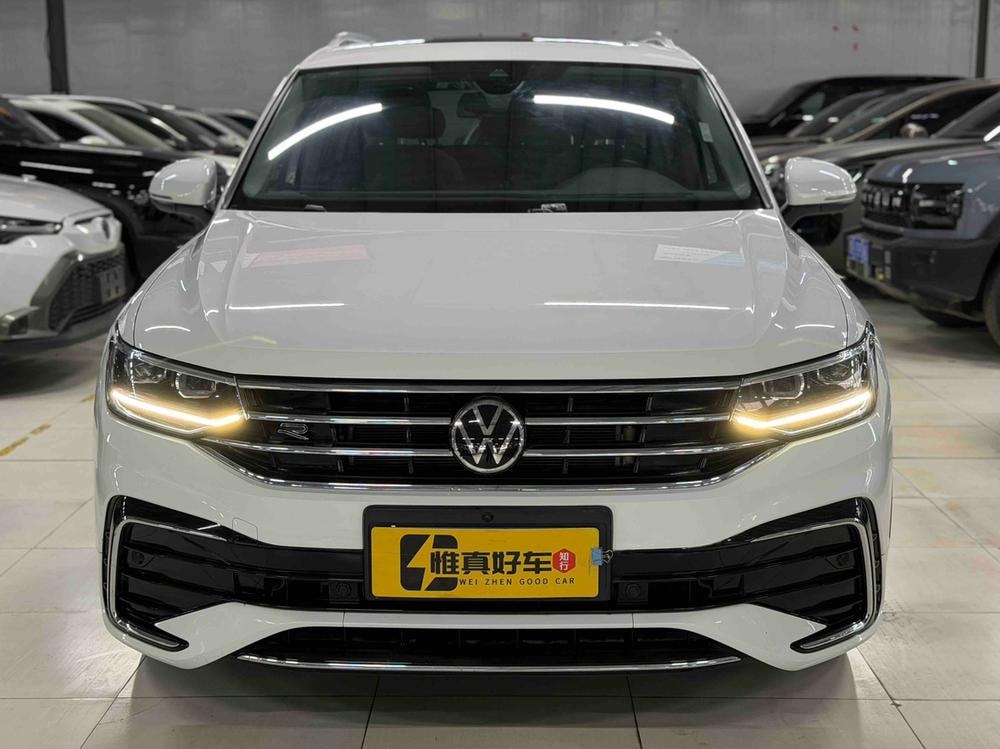 Volkswagen Tiguan L 2022 — фото автомобиля