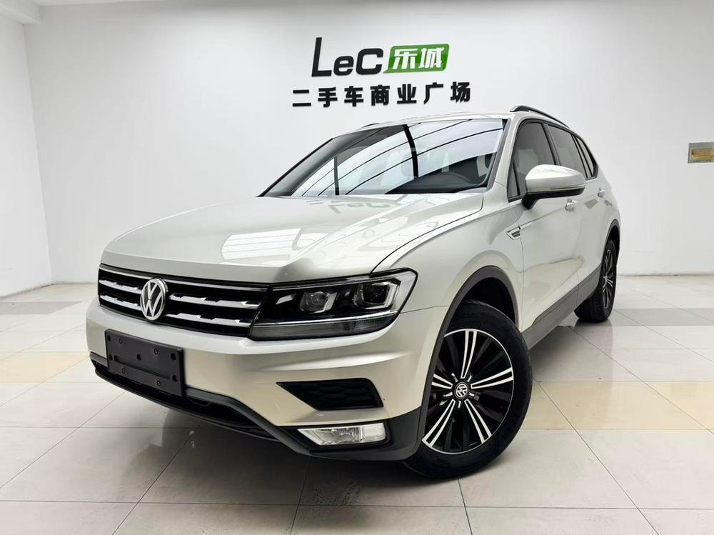 Volkswagen Tiguan L 2020 — фото автомобиля