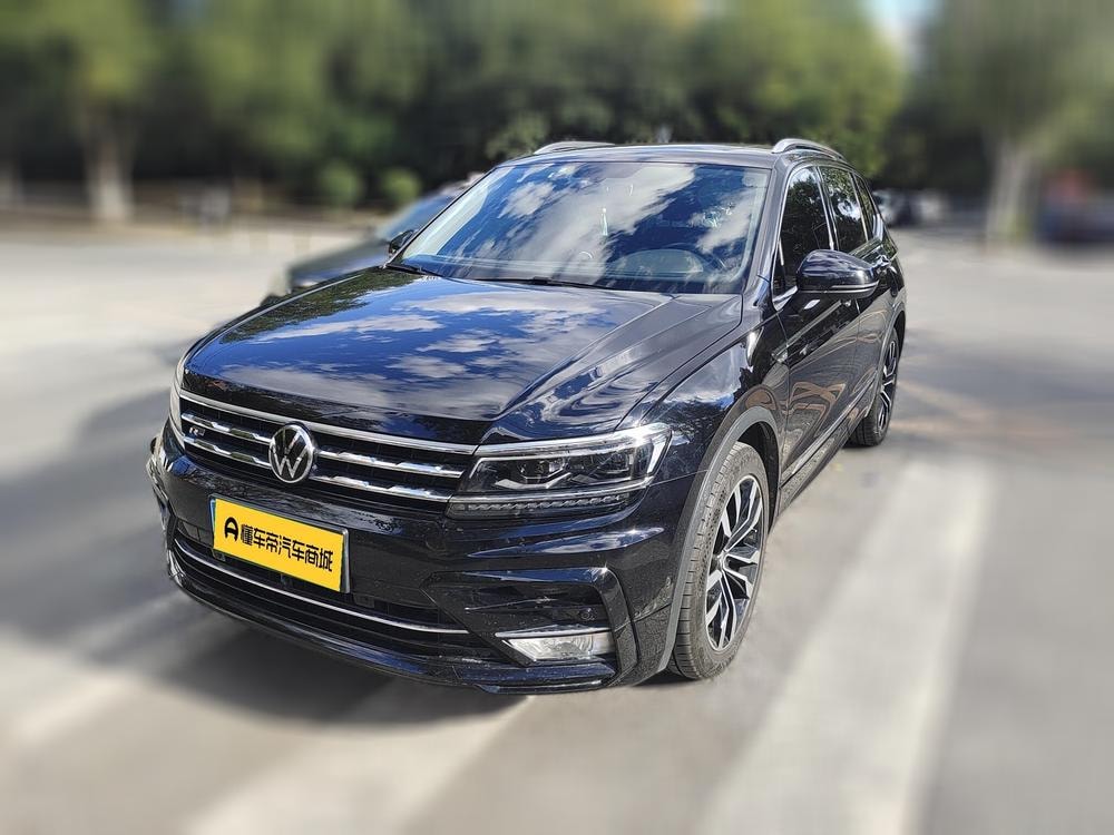 Volkswagen Tiguan L 2019 — фото автомобиля