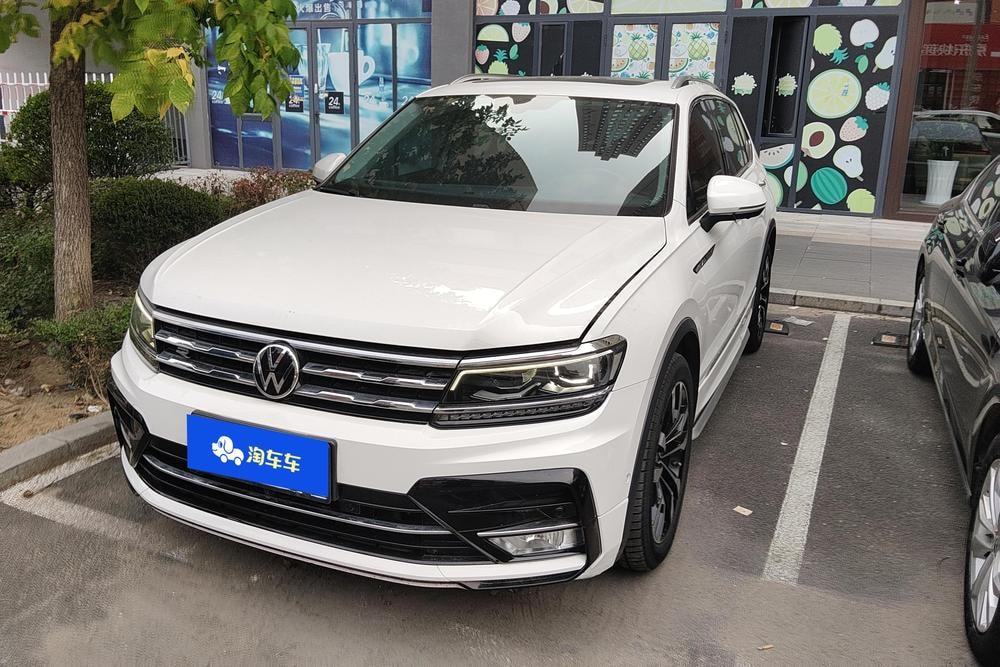 Volkswagen Tiguan L 2021 — фото автомобиля