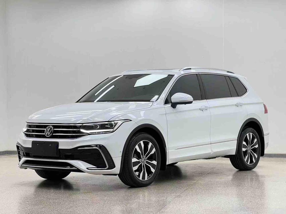 Volkswagen Tiguan L 2023 — фото автомобиля