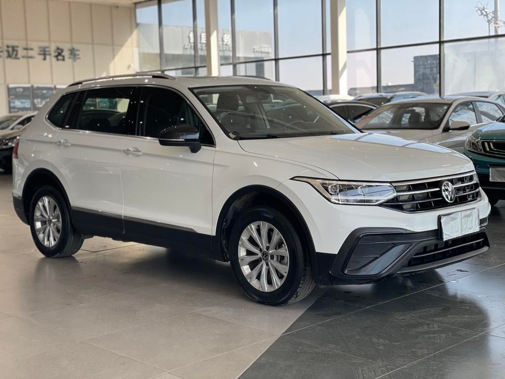 Volkswagen Tiguan L 2024 — фото автомобиля