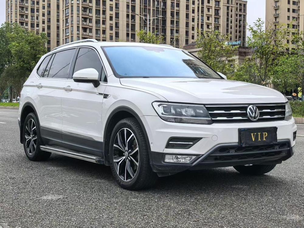 Volkswagen Tiguan L 2019 — фото автомобиля