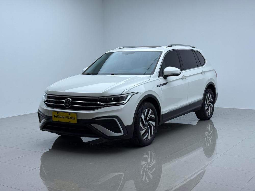 Volkswagen Tiguan L 2022 — фото автомобиля