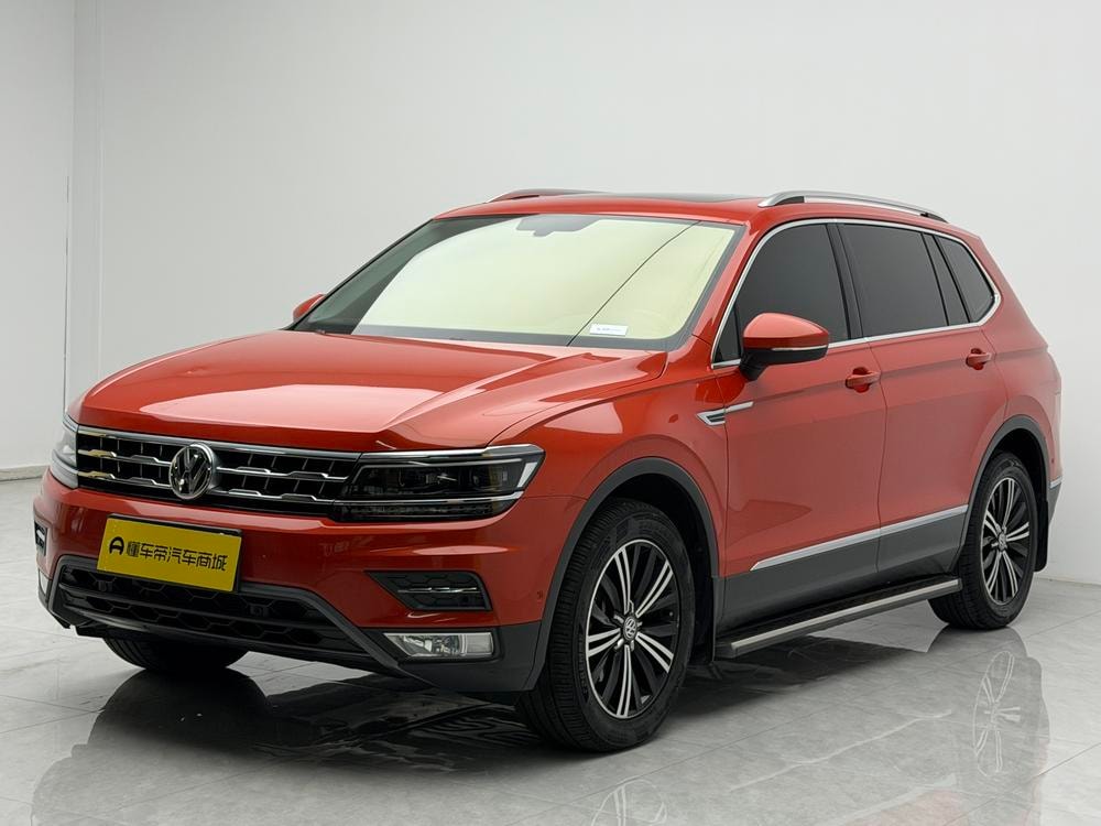 Volkswagen Tiguan L 2017 — фото автомобиля