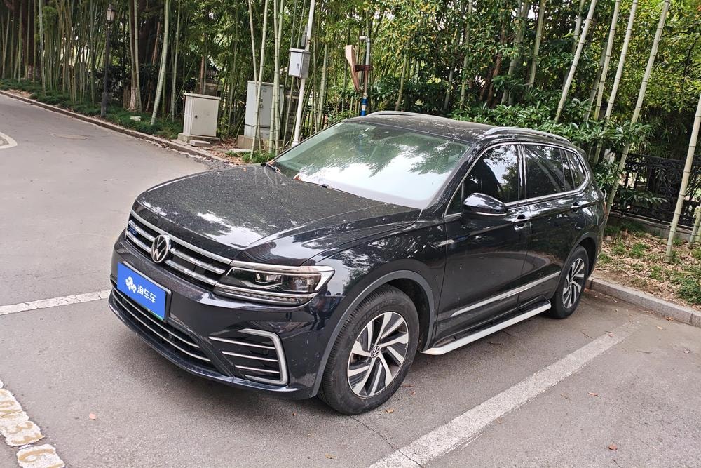Volkswagen Tiguan L PHEV 2021 — фото автомобиля