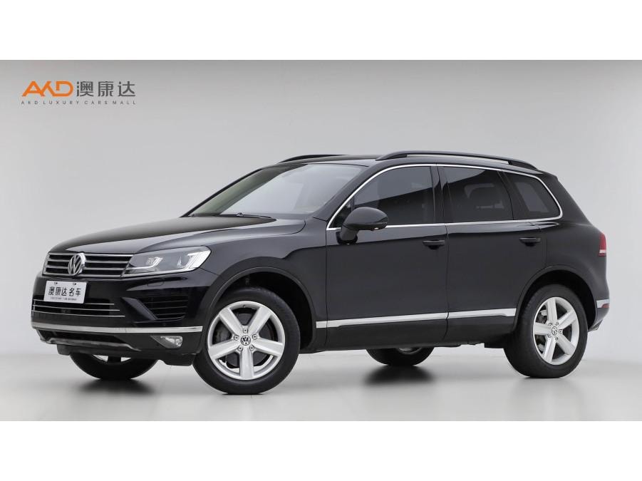 Volkswagen Touareg 2017 — фото автомобиля 1