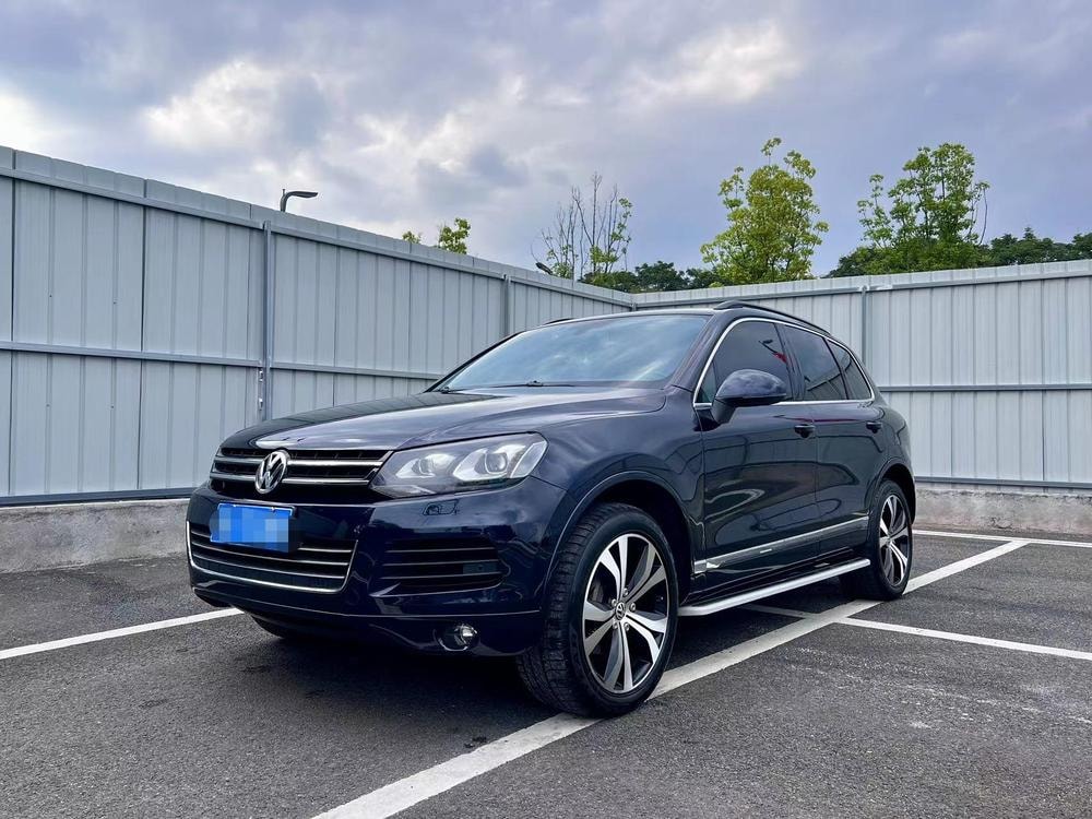 Volkswagen Touareg 2014 — фото автомобиля