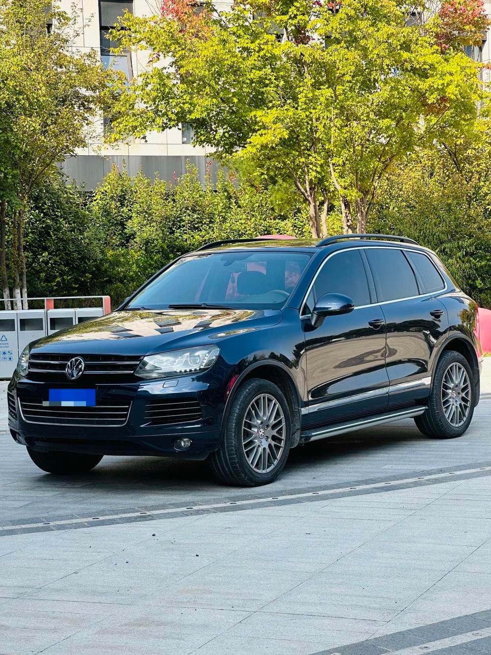 Volkswagen Touareg 2011 — фото автомобиля