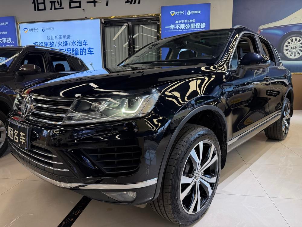 Volkswagen Touareg 2017 — фото автомобиля