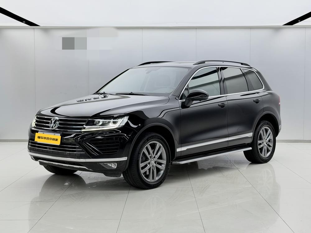Volkswagen Touareg 2017 — фото автомобиля 1