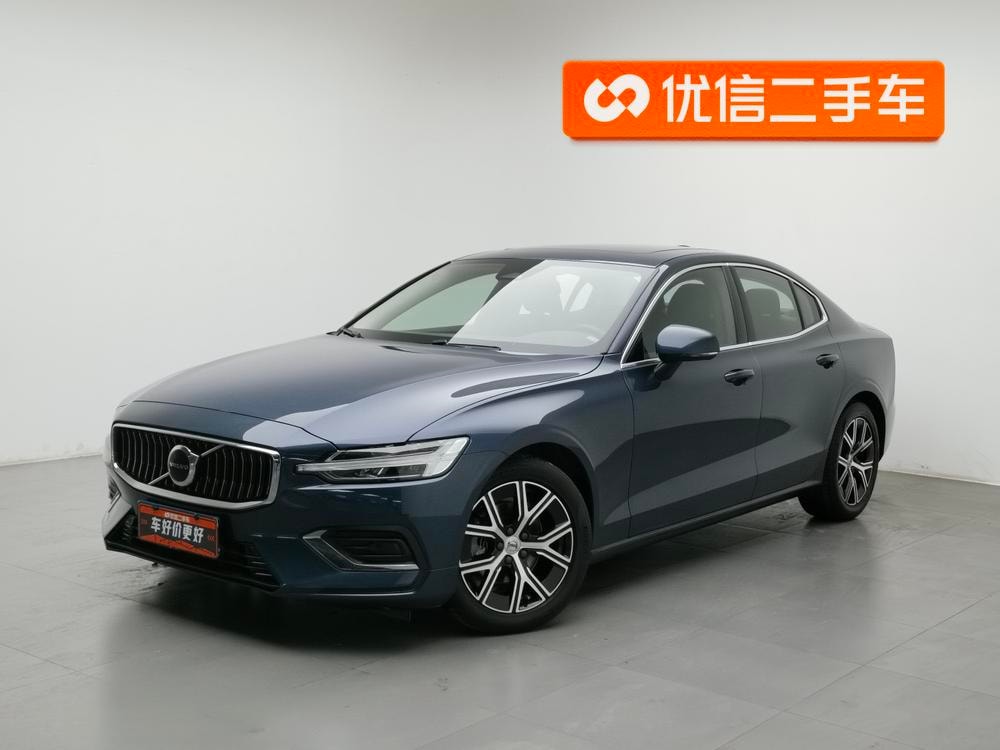 Volvo S60 2023 — фото автомобиля