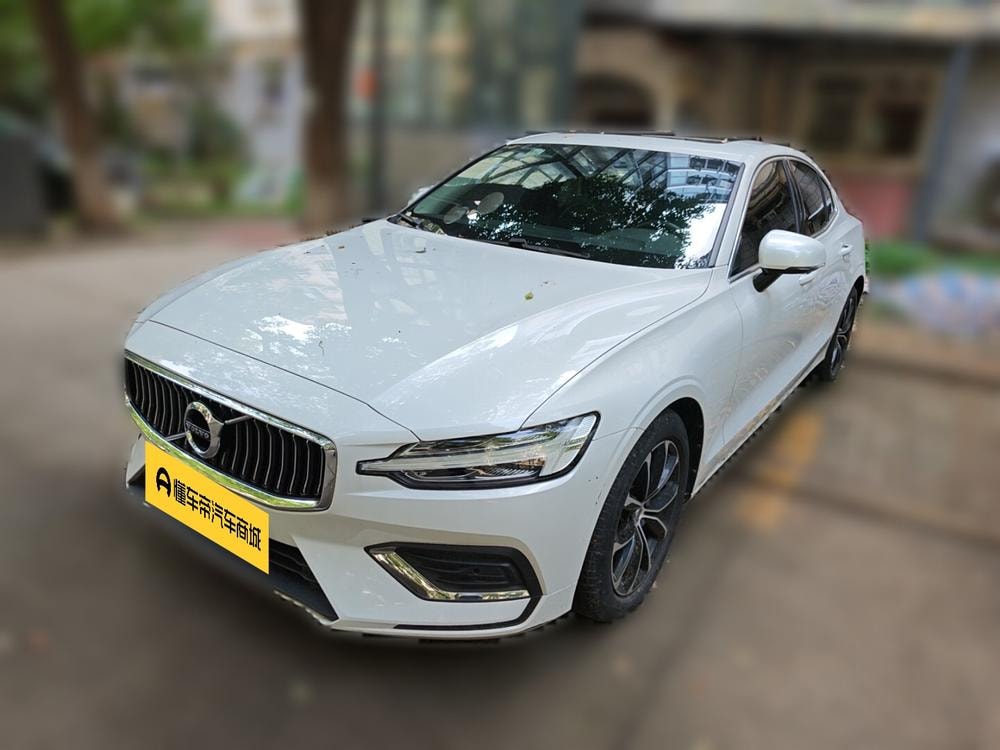 Volvo S60 2021 — фото автомобиля