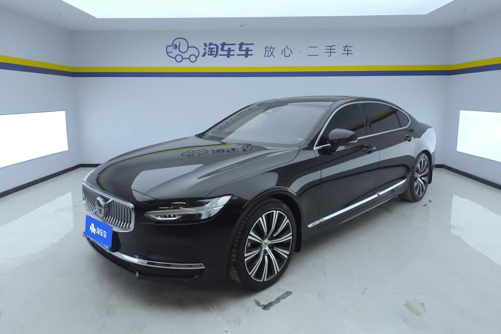 Volvo S90 2024 — фото автомобиля 1