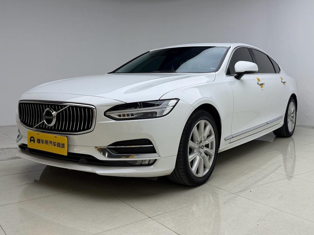 Volvo S90 2020 — фото автомобиля 1