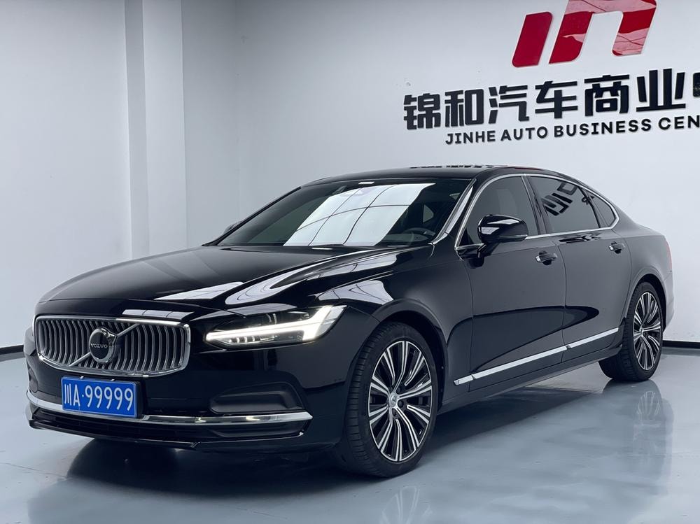 Volvo S90 2022 — фото автомобиля 1