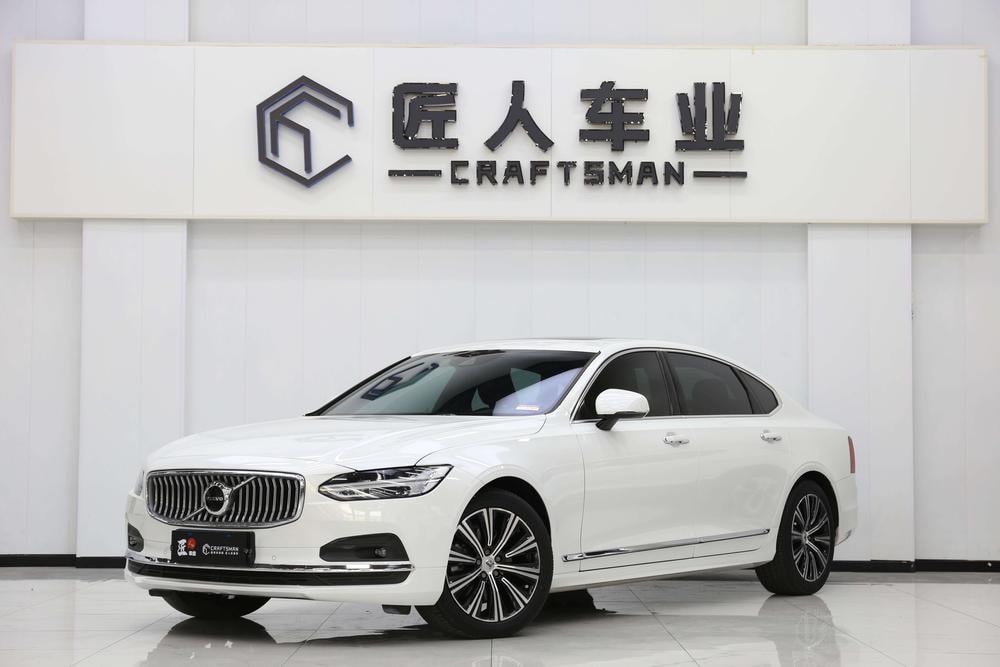 Volvo S90 2021 — фото автомобиля 1