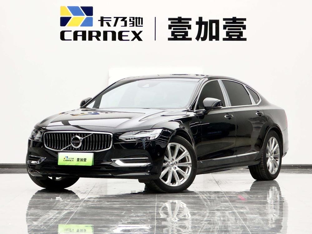 Volvo S90 PHEV 2019 — фото автомобиля