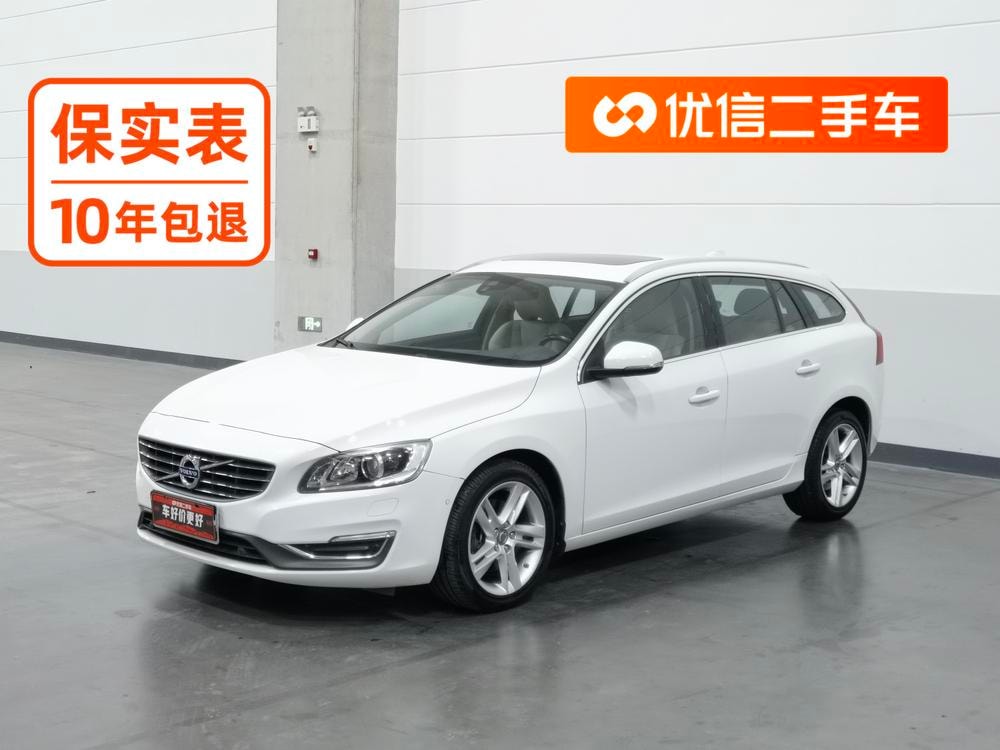 Volvo V60 2015 — фото автомобиля