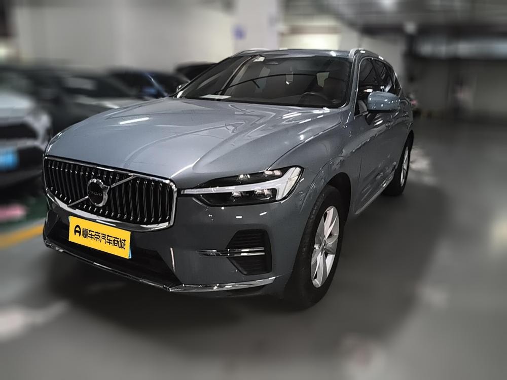 Volvo XC60 2022 — фото автомобиля