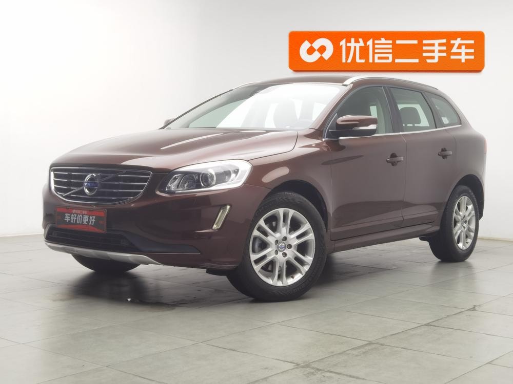 Volvo XC60 2015 — фото автомобиля