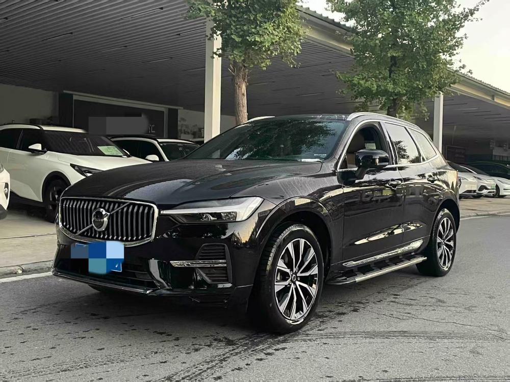 Volvo XC60 2024 — фото автомобиля