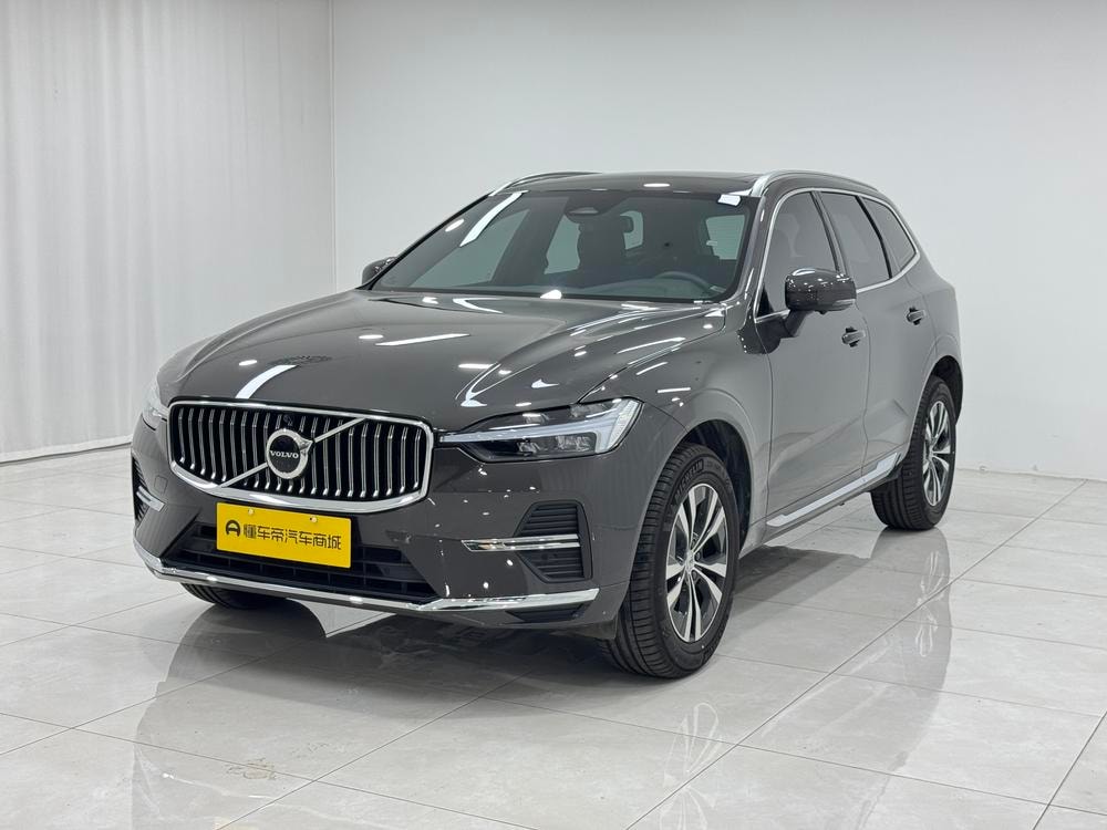 Volvo XC60 2024 — фото автомобиля