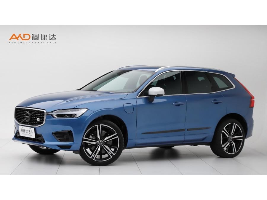 Volvo XC60 PHEV 2018 — фото автомобиля