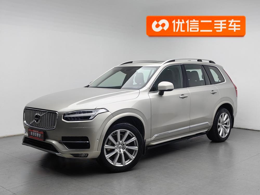 Volvo XC90 2018 — фото автомобиля