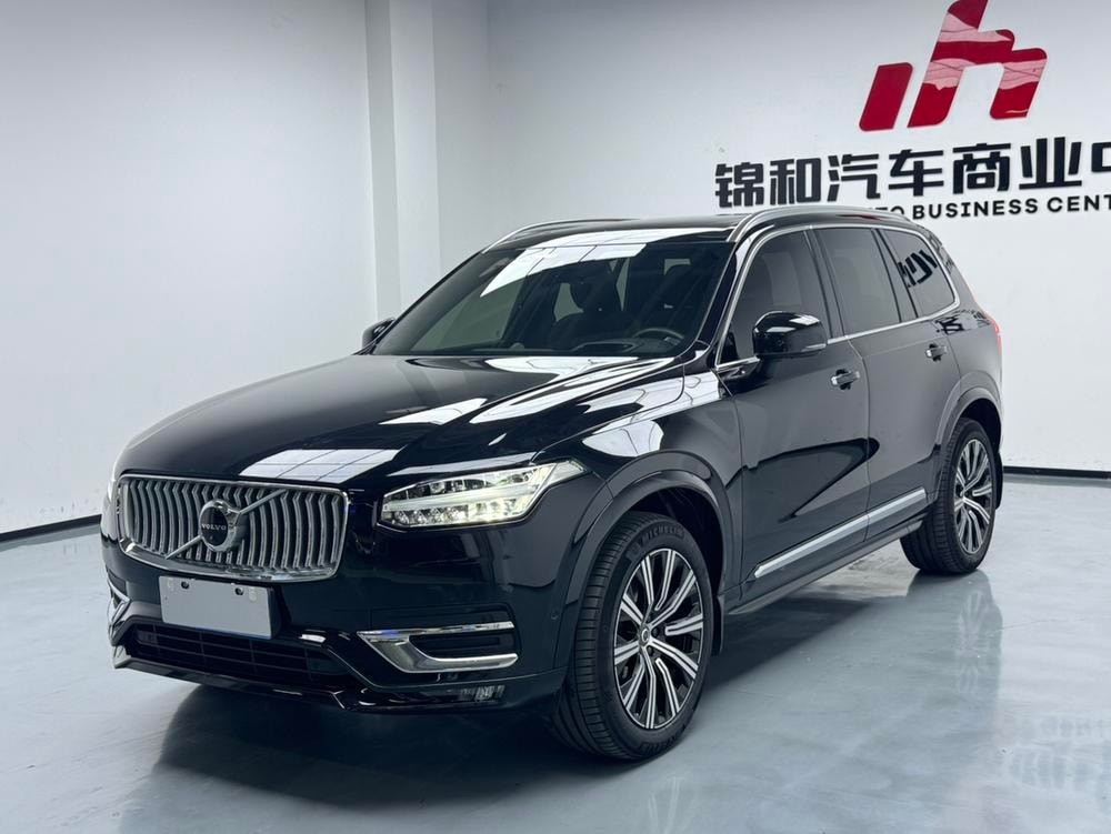 Volvo XC90 2022 — фото автомобиля