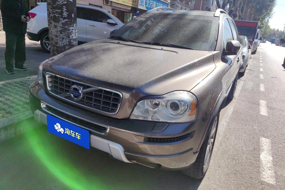 Volvo XC90 2013 — фото автомобиля
