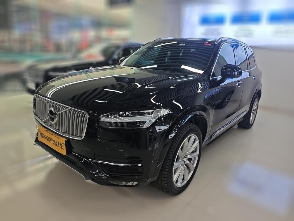 Volvo XC90 2018 — фото автомобиля