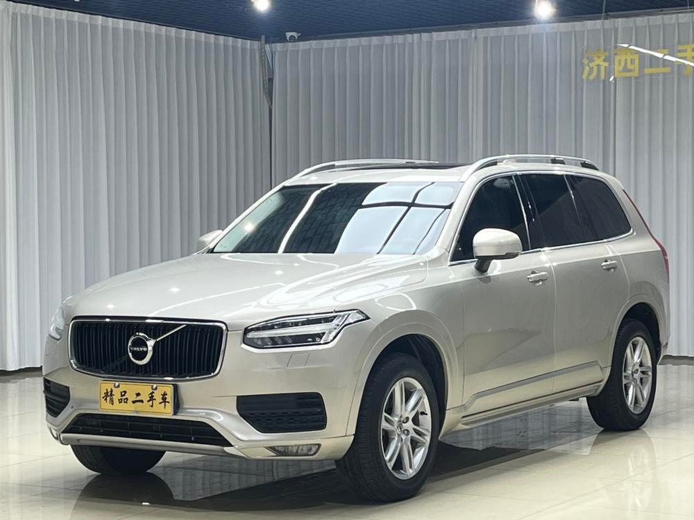 Volvo XC90 2015 — фото автомобиля