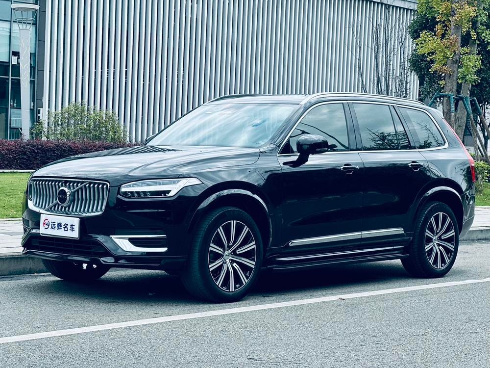 Volvo XC90 2023 — фото автомобиля