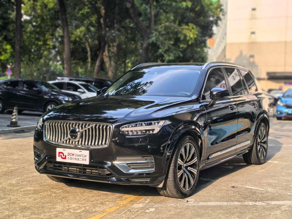 Volvo XC90 PHEV 2020 — фото автомобиля