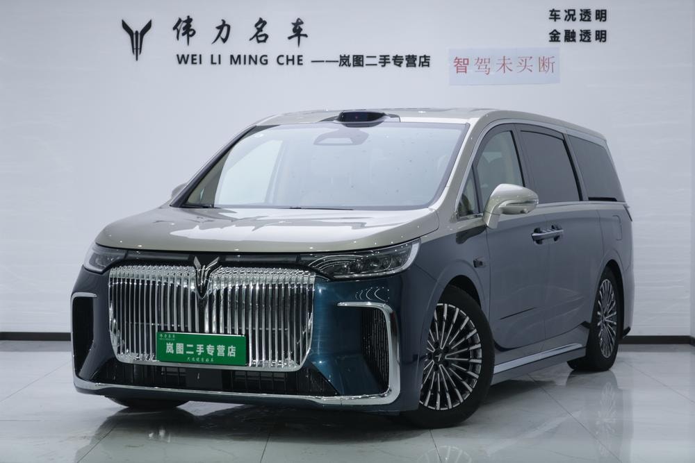 Voyah Dreamer PHEV 2026 — фото автомобиля