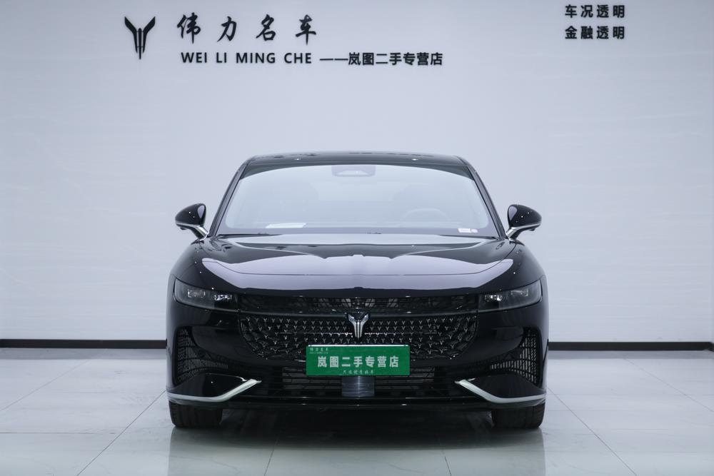 Voyah Zhuiguang PHEV 2024 — фото автомобиля