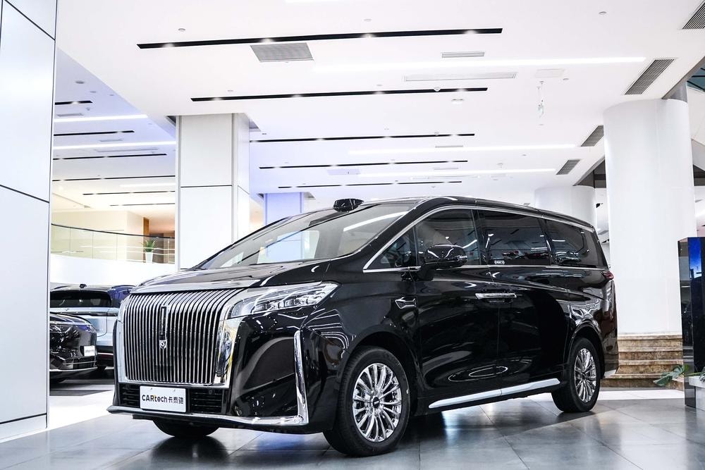 WEY 高山 PHEV 2025 — фото автомобиля 1