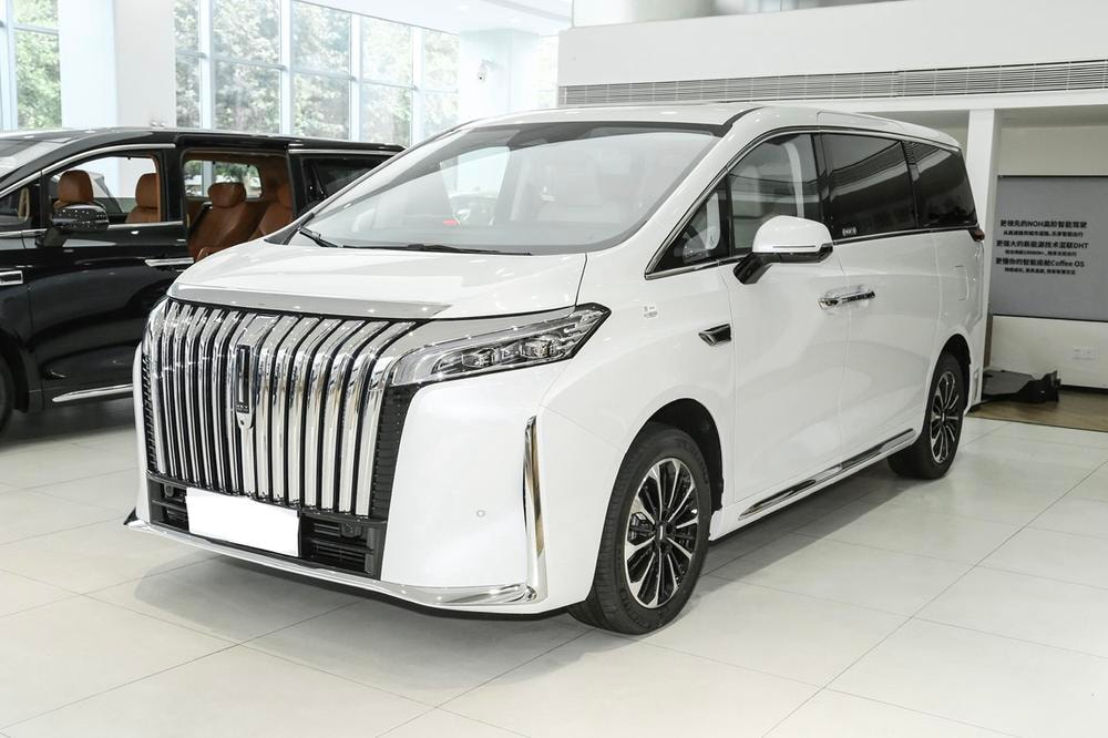 WEY 高山 PHEV 2023 — фото автомобиля 1