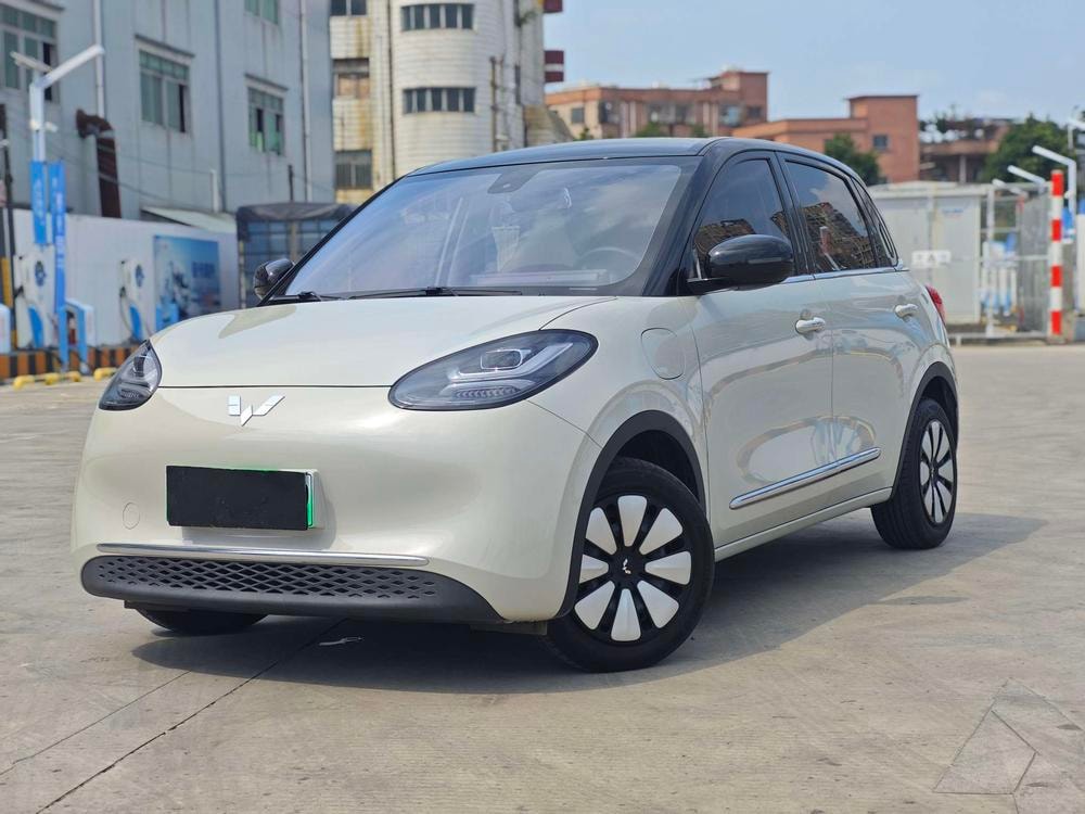 Wuling Bingo 2023 — фото автомобиля 1