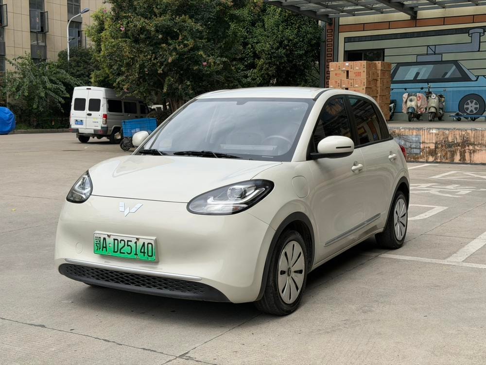 Wuling Bingo 2023 — фото автомобиля 1
