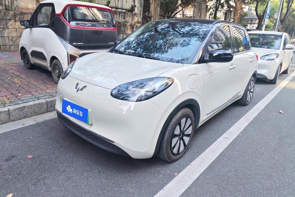 Wuling Bingo 2023 — фото автомобиля 1
